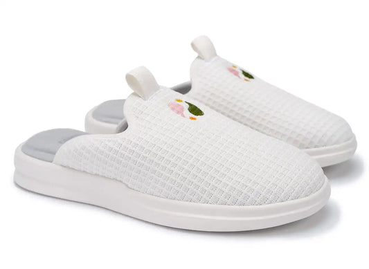 Jolie x Lusso Cloud: LIKE WALKING ON WATER Pelli Slide